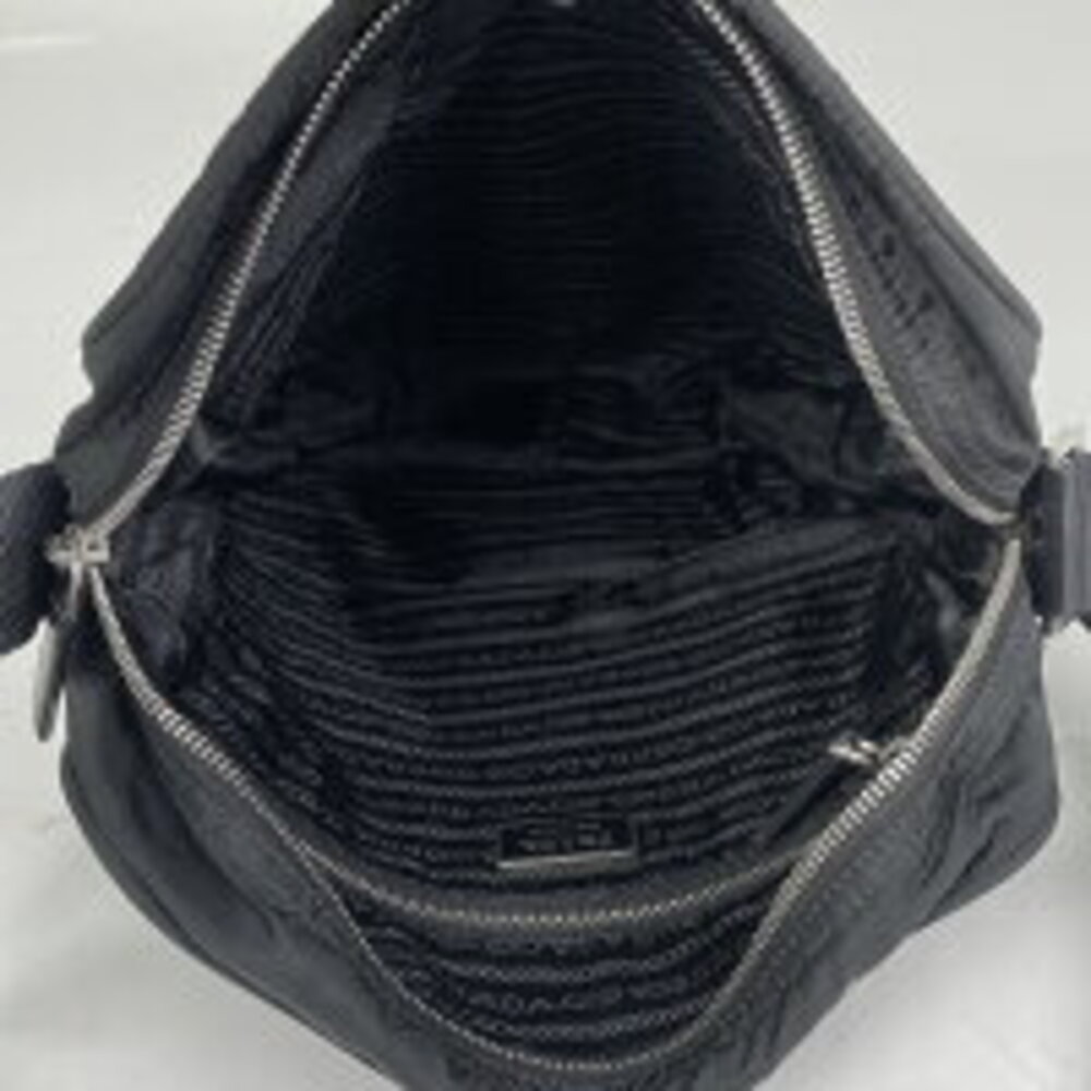 Prada logo plate Crossbody Bag black - Picture 6 of 6